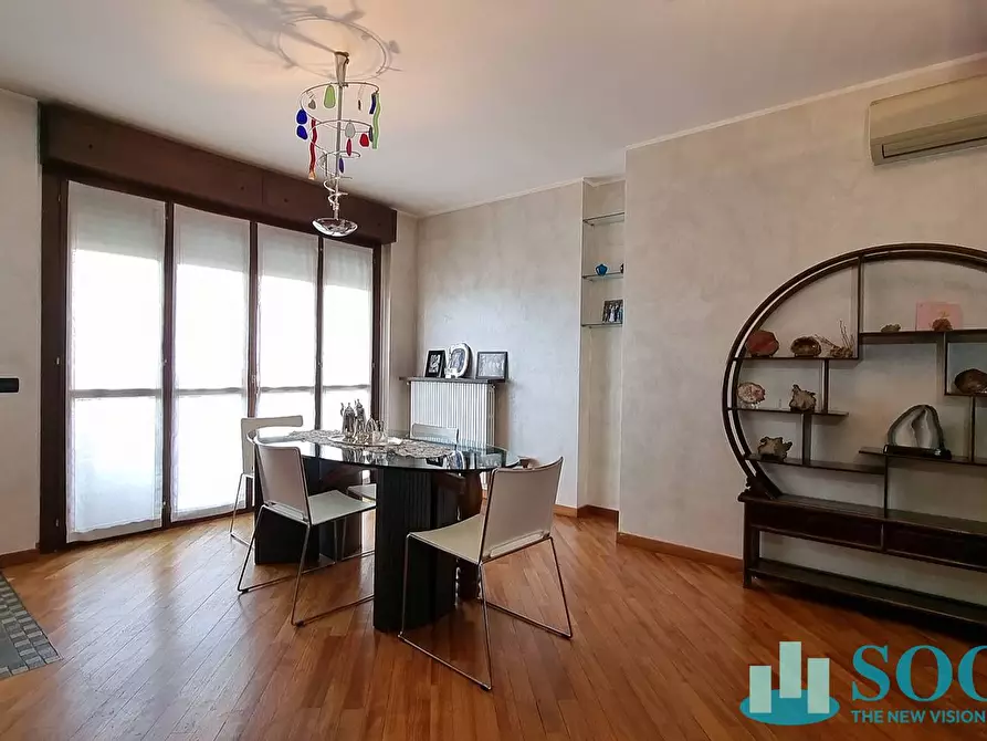 Immagine 16 di Appartamento in vendita  in via Doberdò 32 a Milano