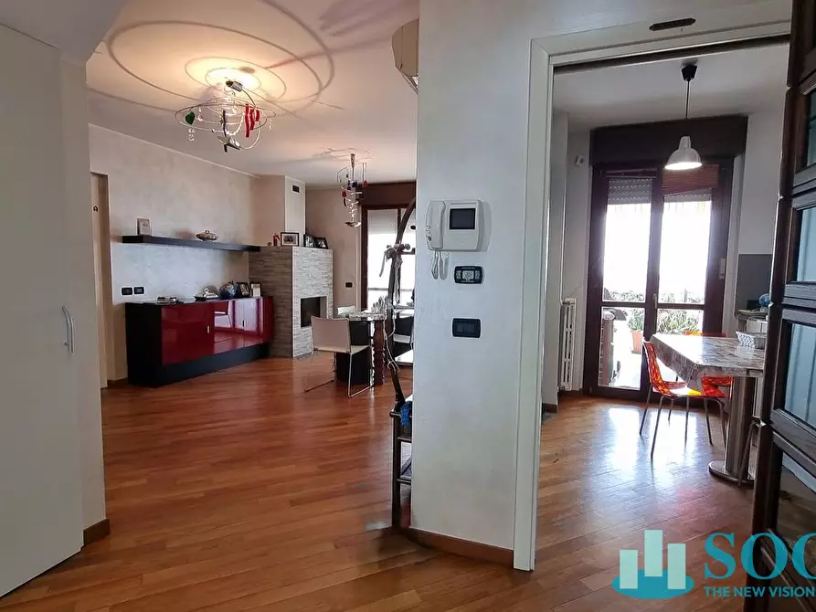 Immagine 27 di Appartamento in vendita  in via Doberdò 32 a Milano