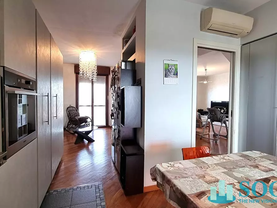 Immagine 32 di Appartamento in vendita  in via Doberdò 32 a Milano