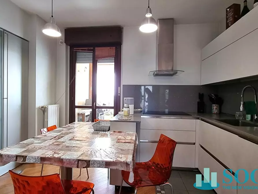 Immagine 35 di Appartamento in vendita  in via Doberdò 32 a Milano