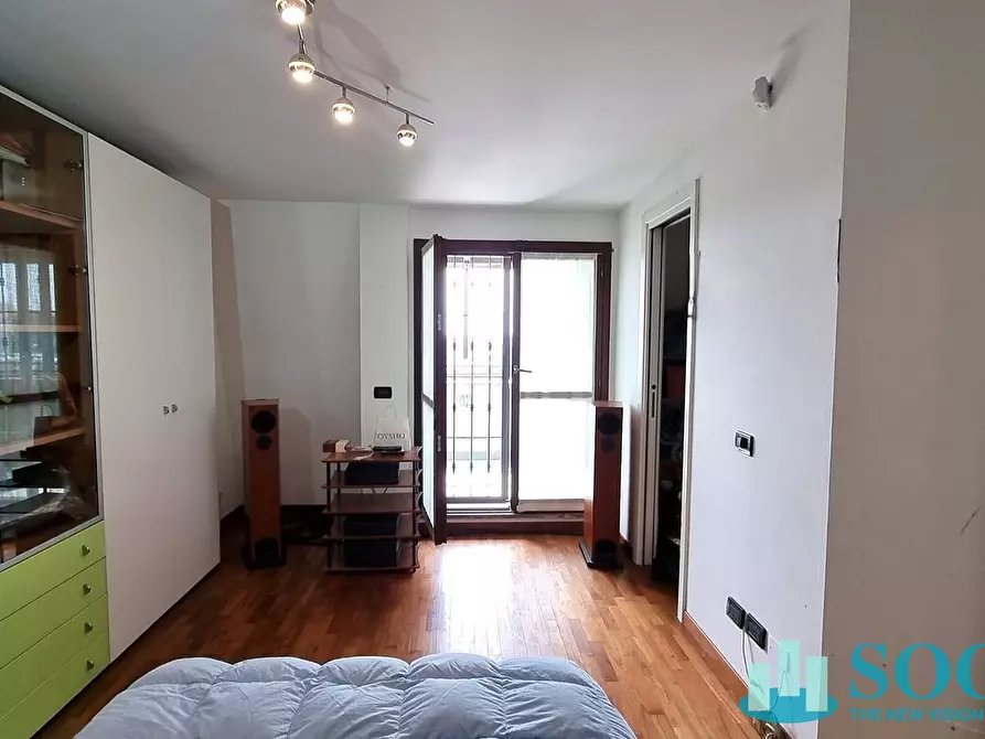 Immagine 48 di Appartamento in vendita  in via Doberdò 32 a Milano