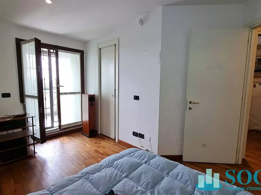 Immagine 49 di Appartamento in vendita  in via Doberdò 32 a Milano
