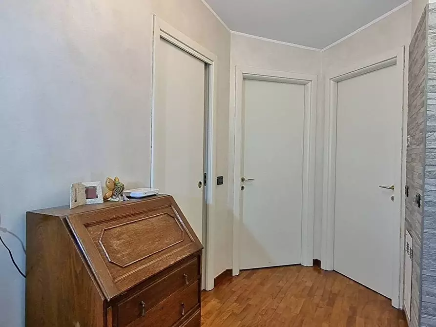 Immagine 45 di Appartamento in vendita  in via Doberdò 32 a Milano