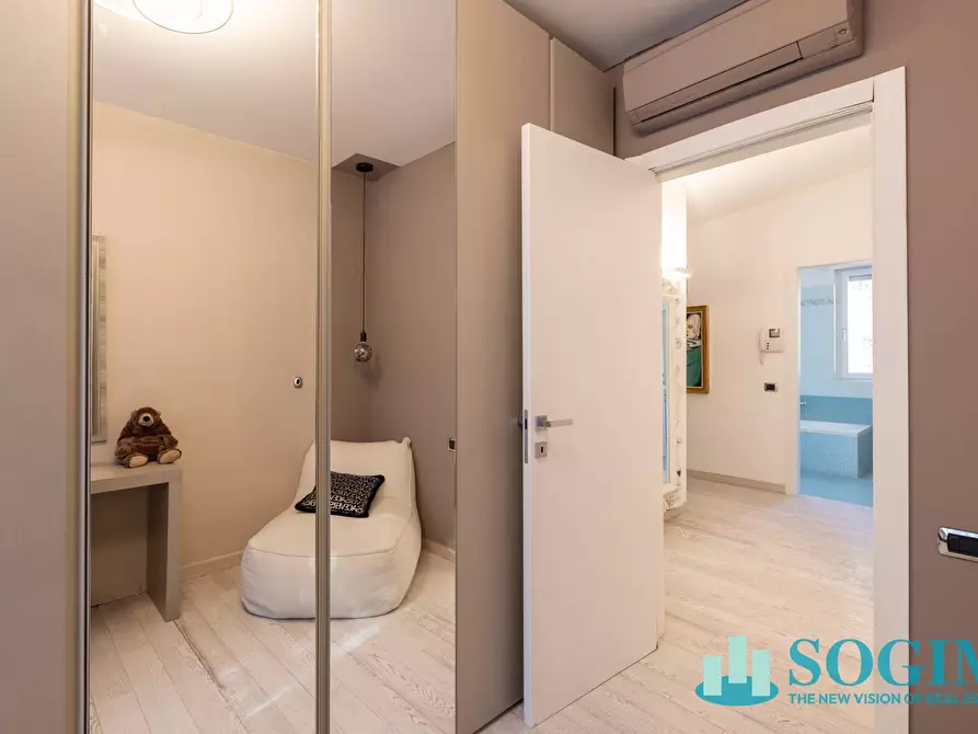 Immagine 24 di Villa in vendita  in Via Bellinzona a Como