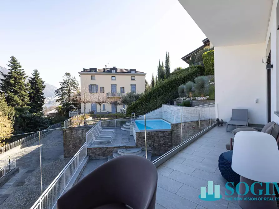 Immagine 35 di Villa in vendita  in Via Bellinzona a Como