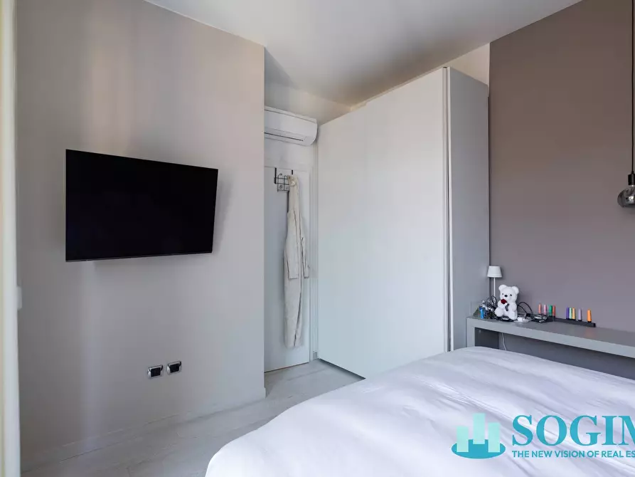 Immagine 38 di Villa in vendita  in Via Bellinzona a Como