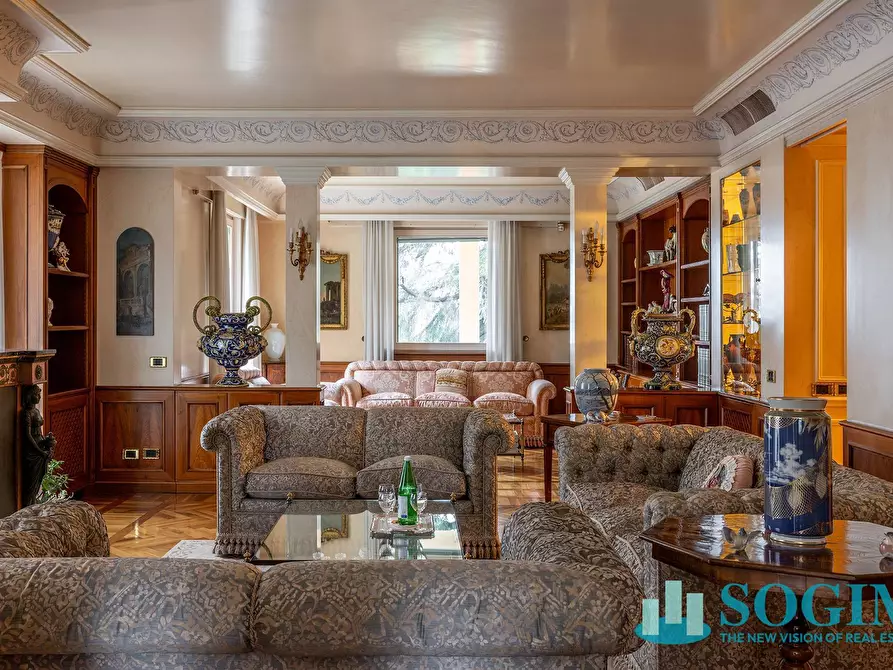 Immagine 4 di Villa in vendita  in Via Cristoforo Colombo a Cadorago