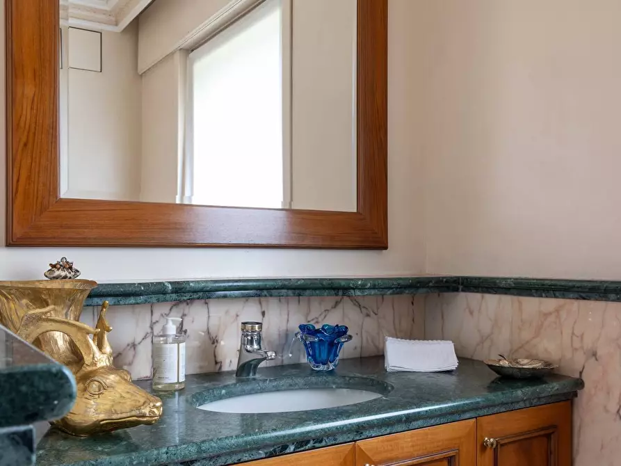 Immagine 48 di Villa in vendita  in Via Cristoforo Colombo a Cadorago