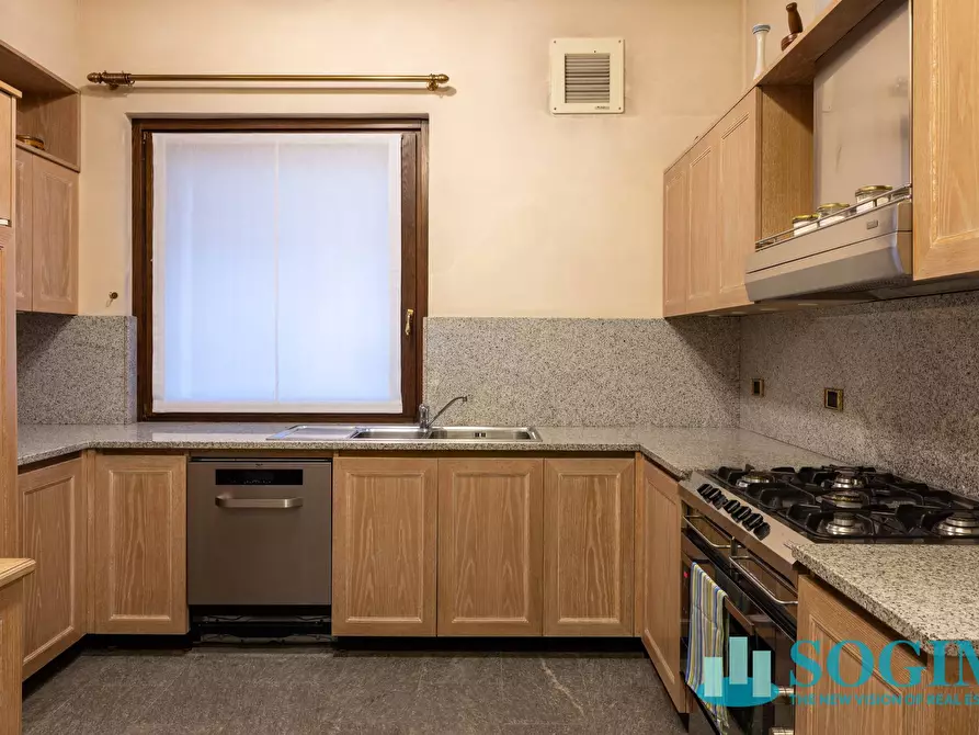 Immagine 56 di Villa in vendita  in Via Cristoforo Colombo a Cadorago