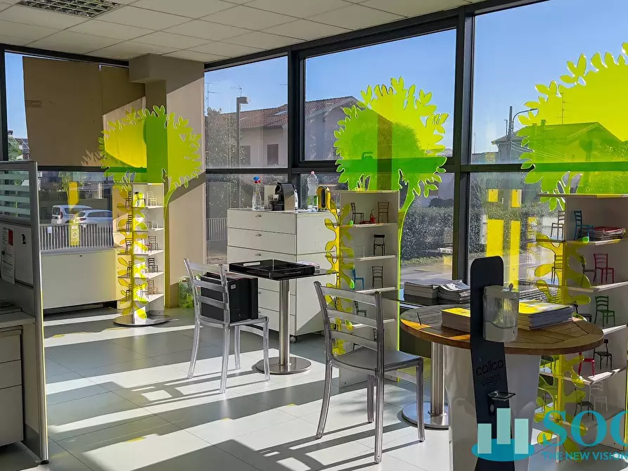 Immagine 6 di Capannone industriale in vendita  a Varedo