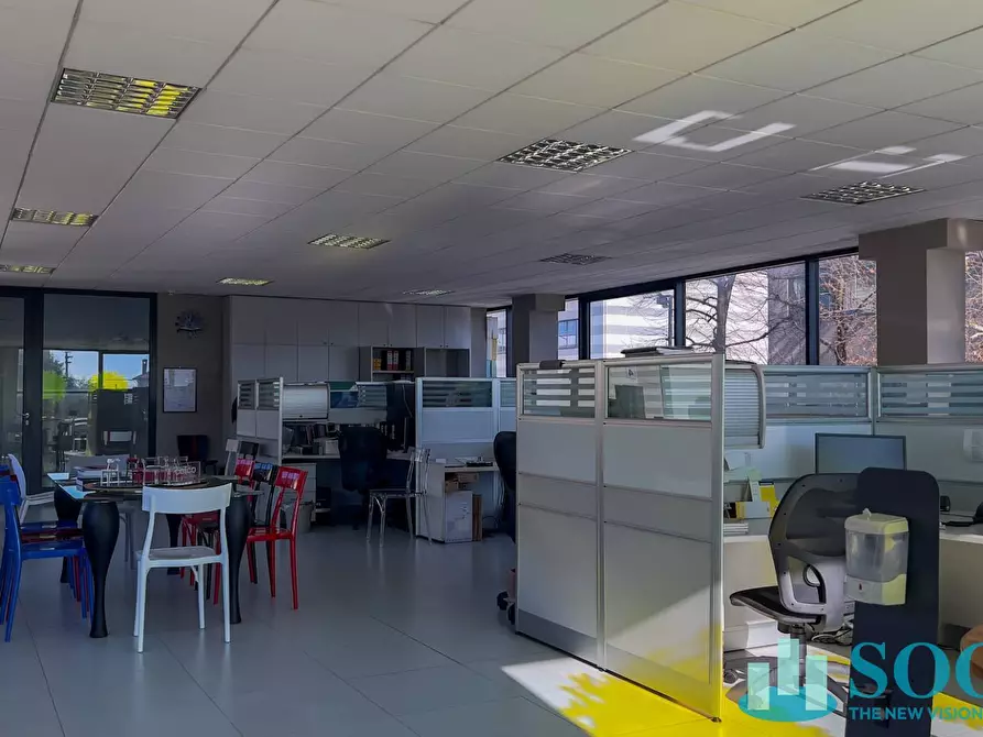 Immagine 10 di Capannone industriale in vendita  a Varedo