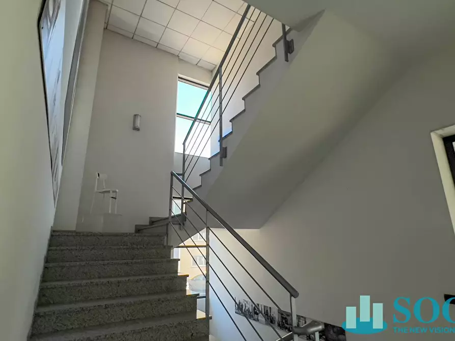 Immagine 12 di Capannone industriale in vendita  a Varedo