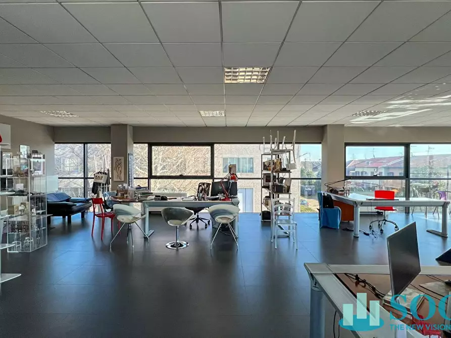 Immagine 14 di Capannone industriale in vendita  a Varedo