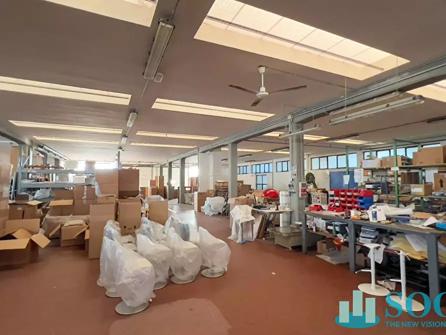 Immagine 22 di Capannone industriale in vendita  a Varedo