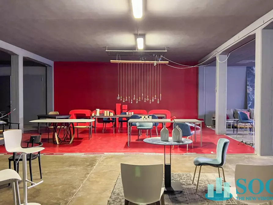 Immagine 30 di Capannone industriale in vendita  a Varedo