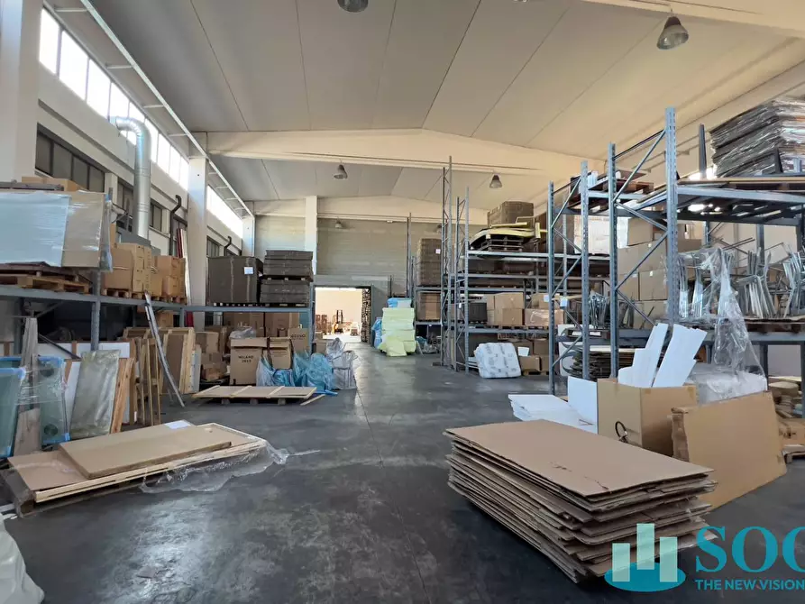 Immagine 40 di Capannone industriale in vendita  a Varedo