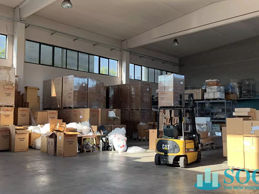 Immagine 43 di Capannone industriale in vendita  a Varedo