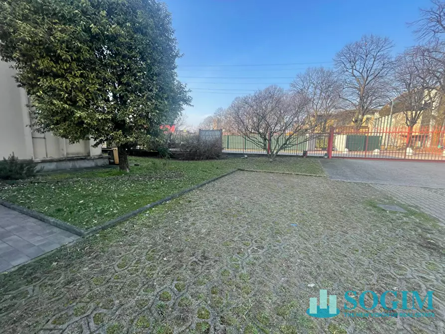 Immagine 19 di Capannone industriale in vendita  in viale europa a Brugherio