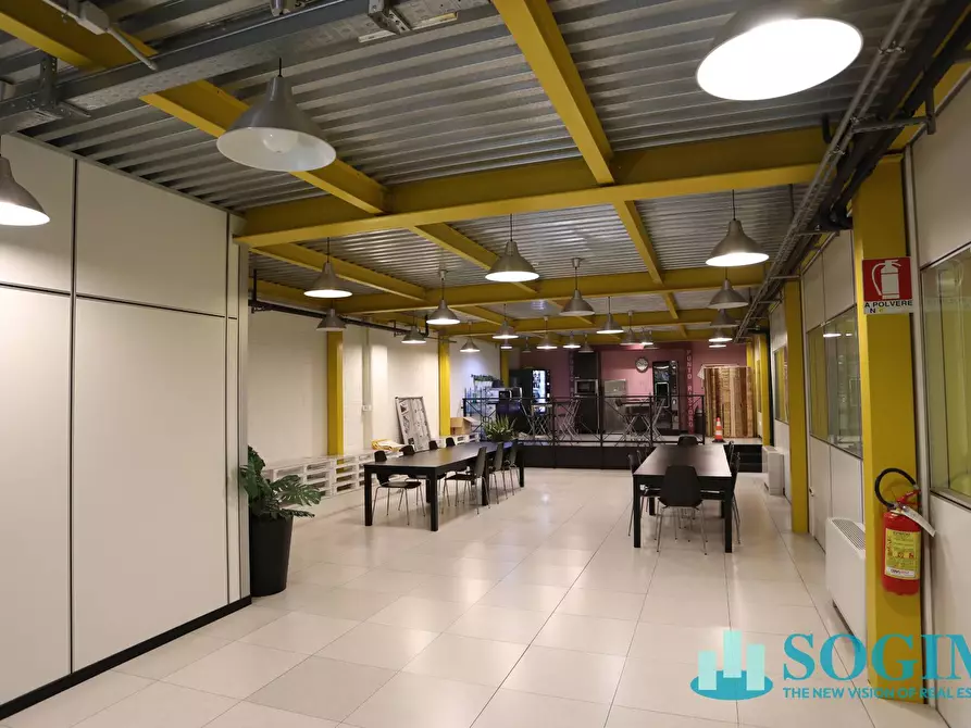 Immagine 26 di Capannone industriale in affitto  in maggi 120 a Lesmo