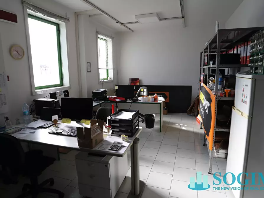 Immagine 32 di Capannone industriale in affitto  in maggi 120 a Lesmo