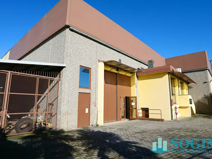 Immagine 41 di Capannone industriale in affitto  in maggi 120 a Lesmo