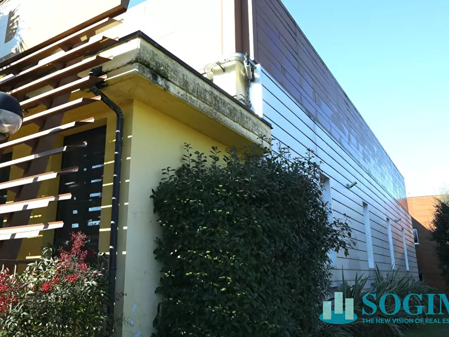 Immagine 59 di Capannone industriale in affitto  in maggi 120 a Lesmo