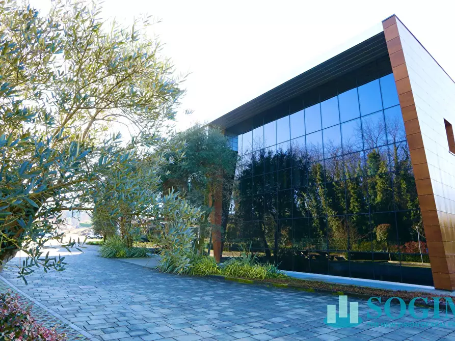 Immagine 63 di Capannone industriale in affitto  in maggi 120 a Lesmo