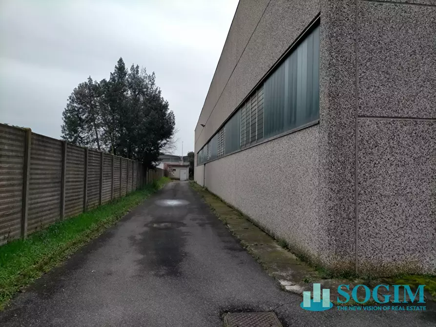 Immagine 4 di Capannone industriale in vendita  in VIA SERIO 8 a Opera