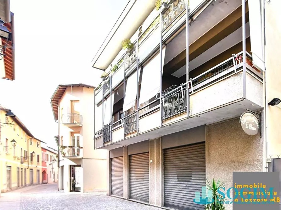 Immagine 5 di Locale commerciale in affitto  in via Vittorio Emanuele 14 a Lazzate