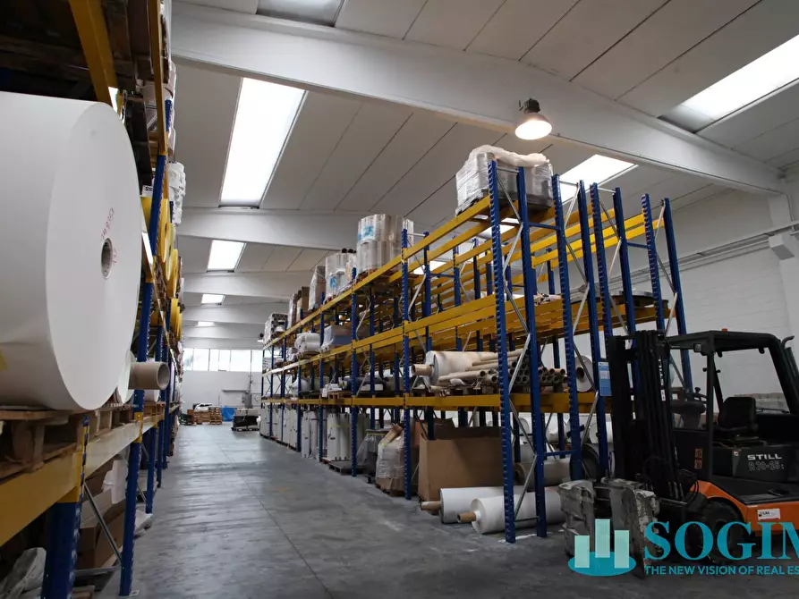 Immagine 12 di Capannone industriale in vendita  in via pascoli 4 a Basiano