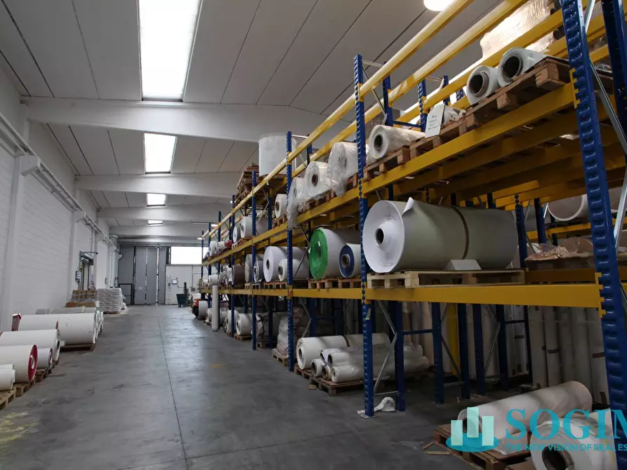 Immagine 16 di Capannone industriale in vendita  in via pascoli 4 a Basiano