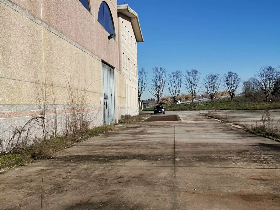 Immagine 20 di Capannone industriale in affitto  in Via Sirtori 10 a Rho