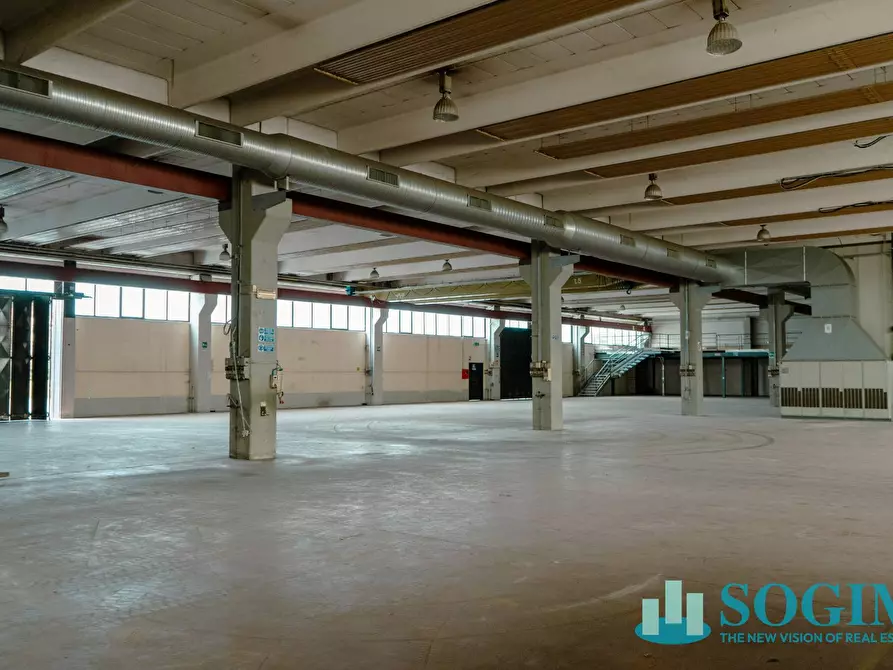 Immagine 10 di Capannone industriale in affitto  in Via Cesare Battisti 14 a Lurate Caccivio