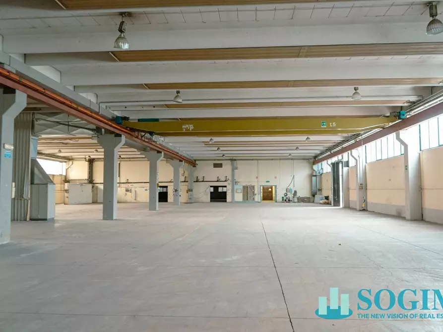 Immagine 16 di Capannone industriale in affitto  in Via Cesare Battisti 14 a Lurate Caccivio
