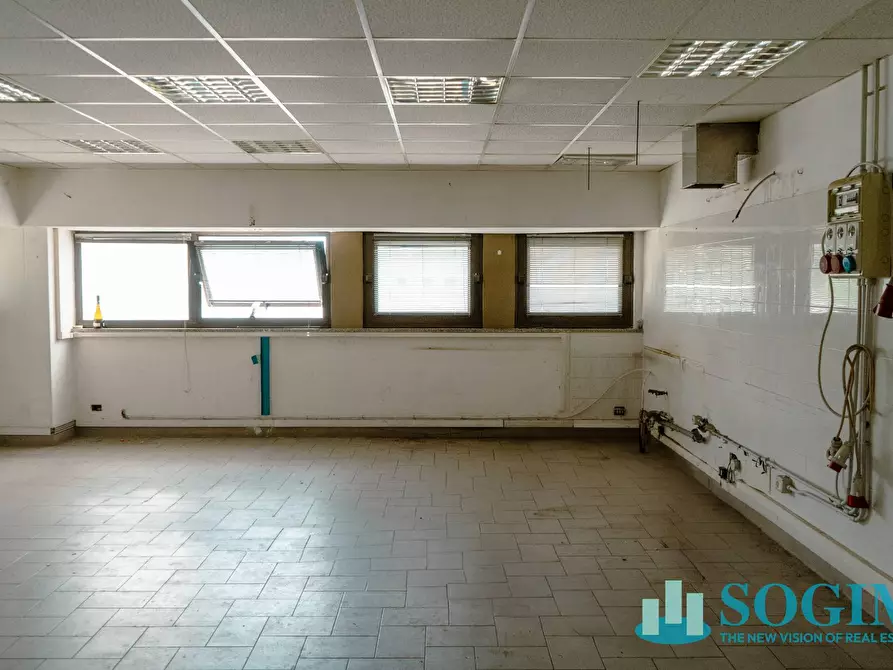 Immagine 20 di Capannone industriale in affitto  in Via Cesare Battisti 14 a Lurate Caccivio