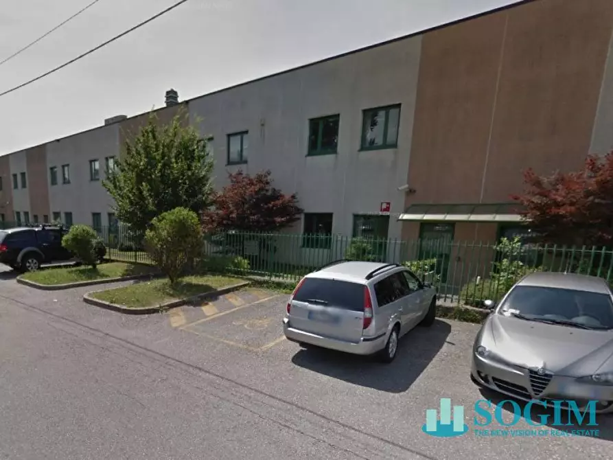Immagine 3 di Capannone industriale in vendita  in Cellini 5 a Villasanta