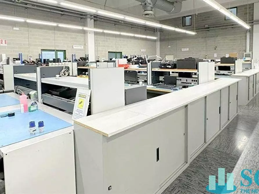 Immagine 4 di Capannone industriale in vendita  in Cellini 5 a Villasanta