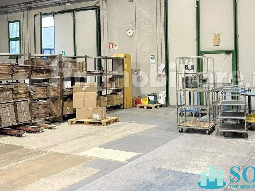 Immagine 9 di Capannone industriale in vendita  in Cellini 5 a Villasanta