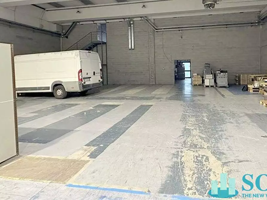 Immagine 10 di Capannone industriale in vendita  in Cellini 5 a Villasanta