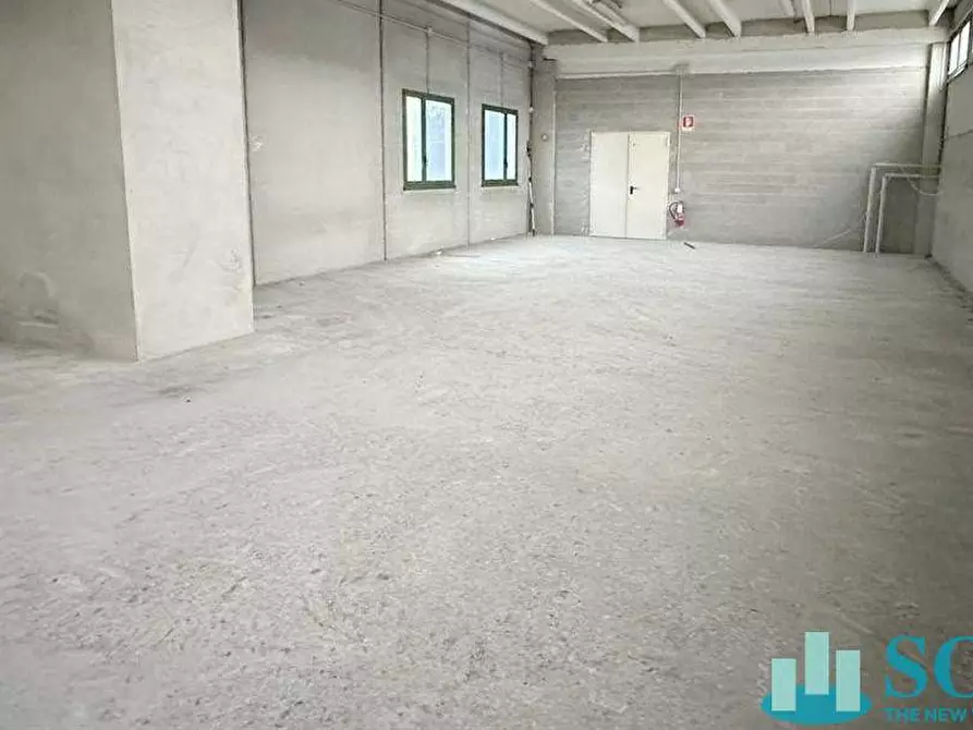 Immagine 15 di Capannone industriale in vendita  in Cellini 5 a Villasanta