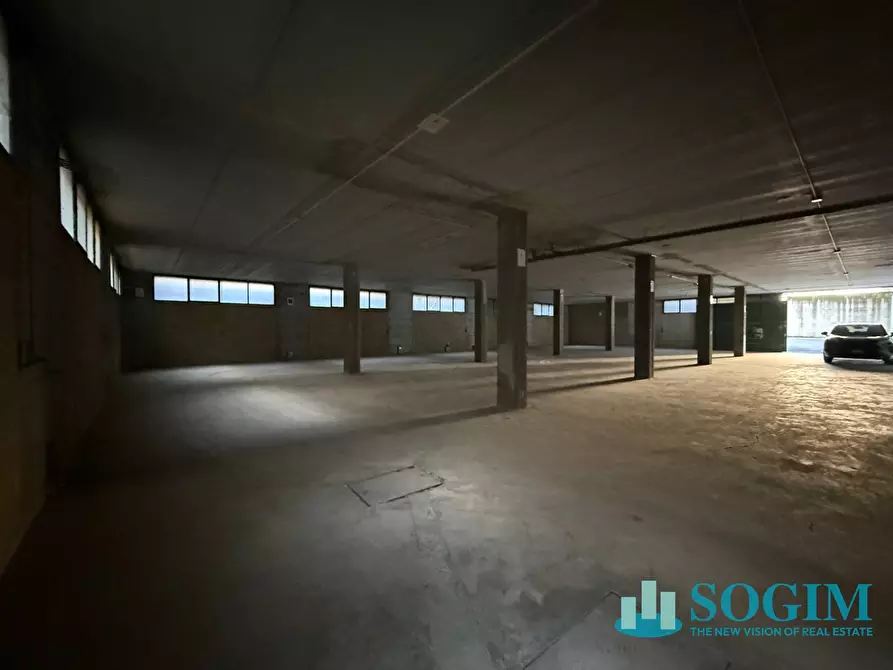 Immagine 3 di Magazzino in affitto  in fratelli di Dio 69 a Sesto San Giovanni