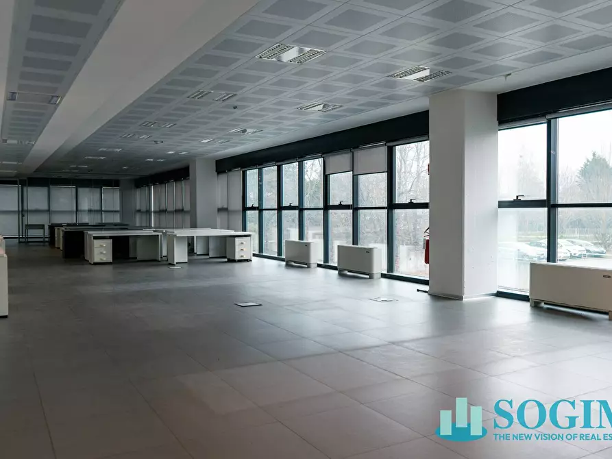 Immagine 11 di Capannone industriale in affitto  in Via Trieste 14 a Olgiate Comasco