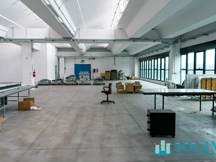 Immagine 17 di Capannone industriale in affitto  in Via Trieste 14 a Olgiate Comasco