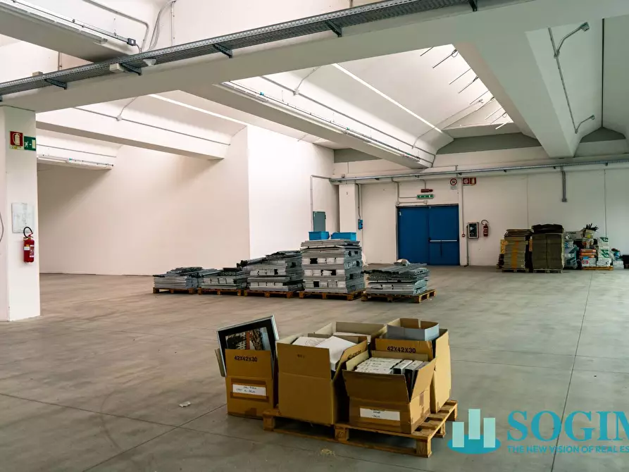 Immagine 18 di Capannone industriale in affitto  in Via Trieste 14 a Olgiate Comasco