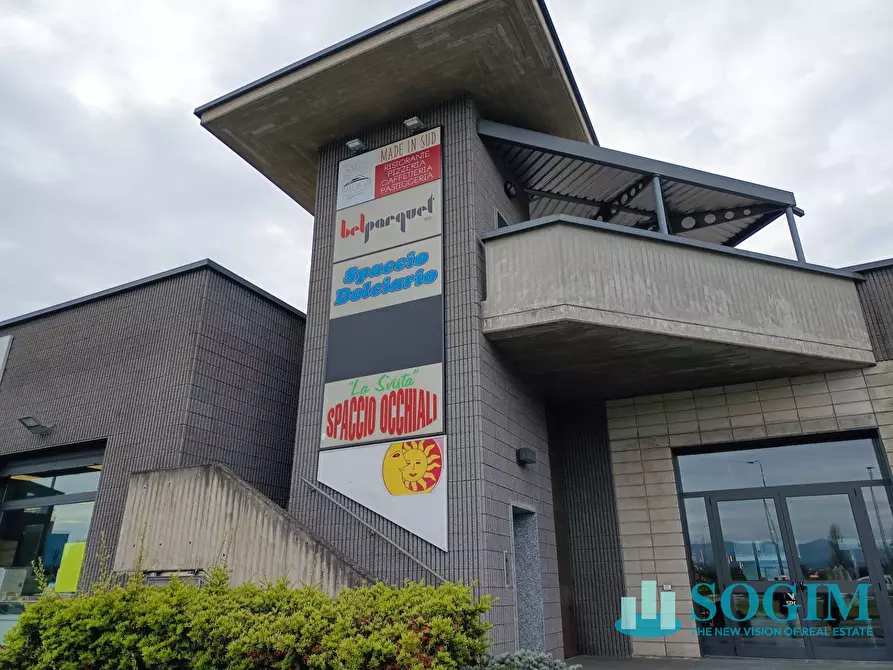 Immagine 1 di Negozio in affitto  in Via del Commercio 4 a Bellusco