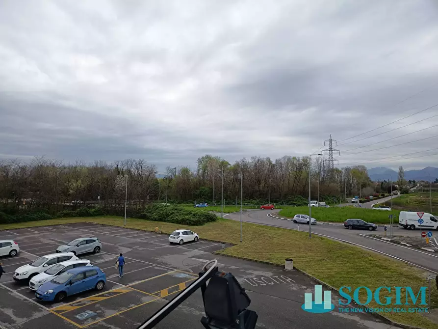 Immagine 5 di Negozio in affitto  in Via del Commercio 4 a Bellusco