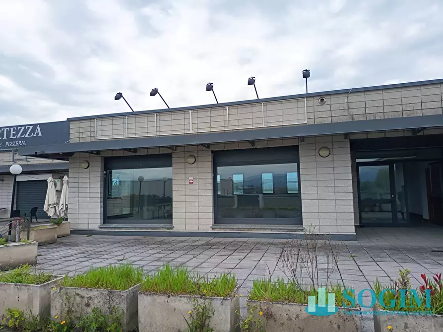 Immagine 8 di Negozio in affitto  in Via del Commercio 4 a Bellusco
