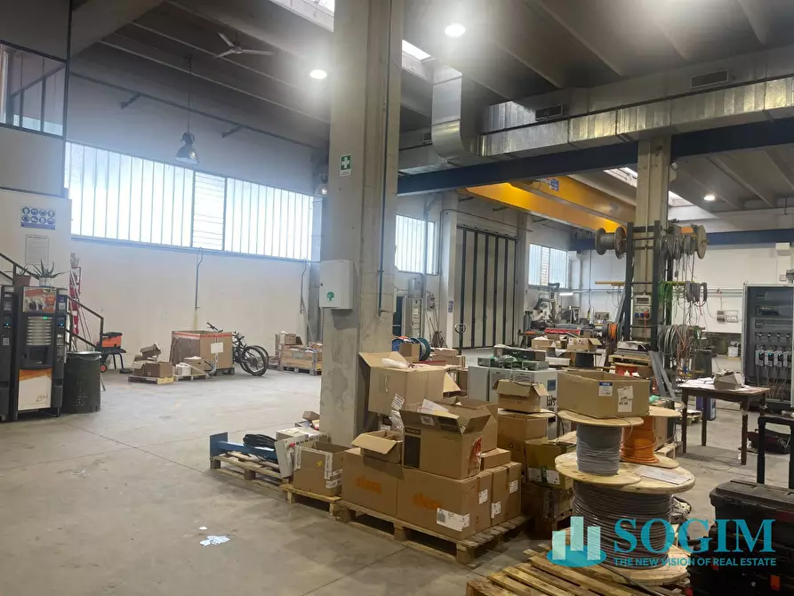 Immagine 2 di Capannone industriale in vendita  in via santa margherita 113 a Brugherio