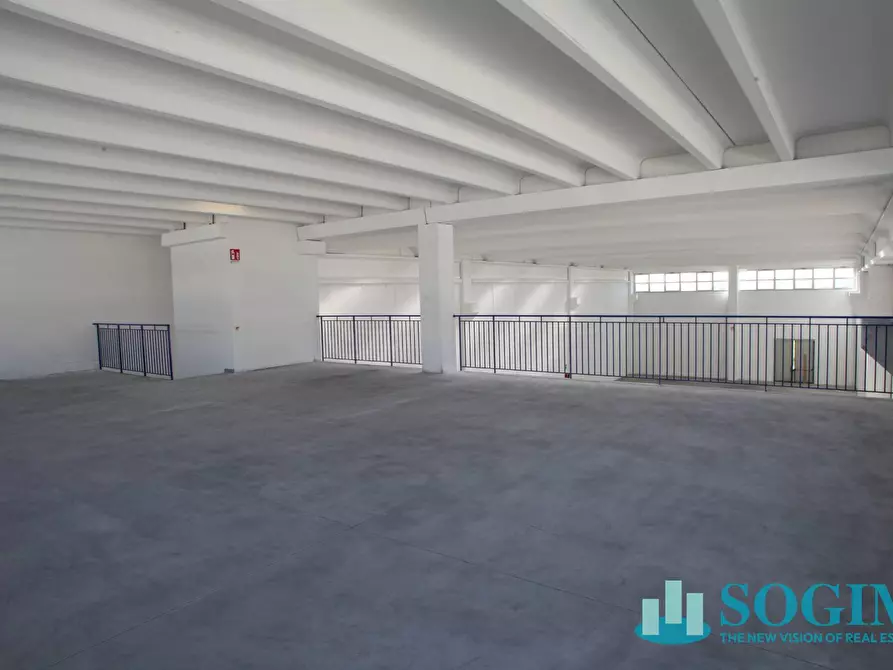 Immagine 12 di Capannone industriale in vendita  in via Erba 33 a Melzo