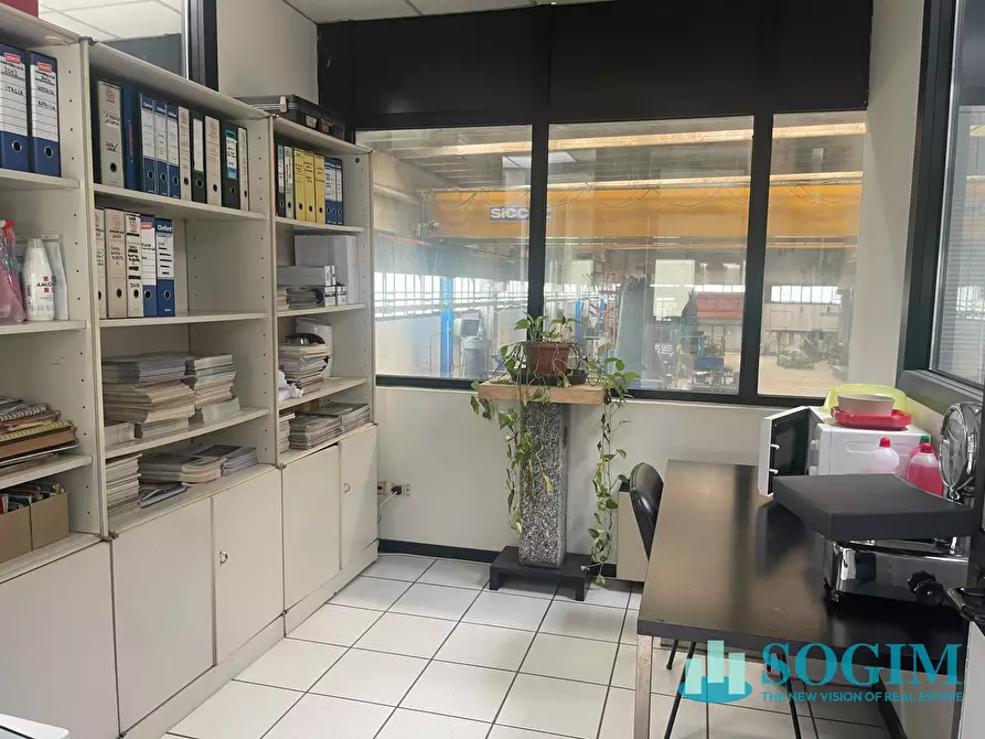 Immagine 19 di Capannone industriale in vendita  in Str. per Cascina Restelli a Aicurzio